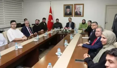 Enerji Bakanı Alparslan Bayraktar Sinop Valiliğini Ziyaret Etti